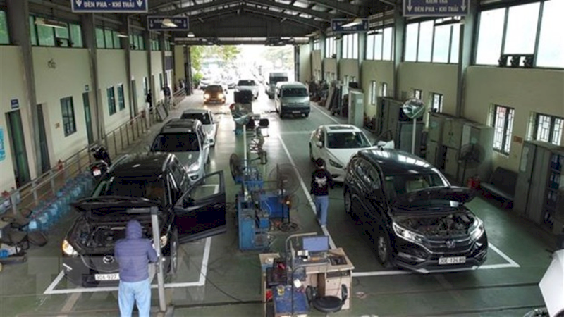 Trung tâm cần chuẩn bị và nộp hồ sơ xin cấp giấy chứng nhận đủ điều kiện hoạt động theo pháp luật