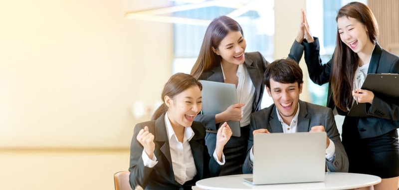 Đội ngũ quản lý tài chính giúp kiểm soát chặt chẽ dòng tiền và hạn chế rủi ro khi thành lập công ty