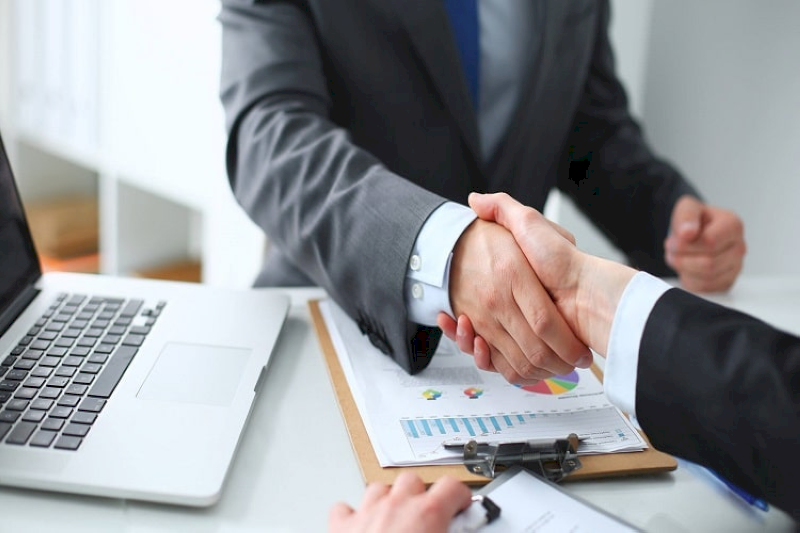 Apolo hỗ trợ tư vấn thủ tục thay đổi tên công ty nhanh chóng, đảm bảo tuân thủ đúng pháp luật