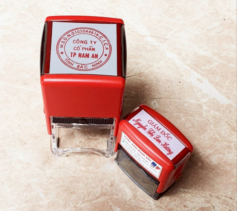 Chi phí thay đổi địa chỉ công ty khác quận bao gồm thêm thủ tục chốt thuế, cập nhật giấy phép và khắc lại con dấu