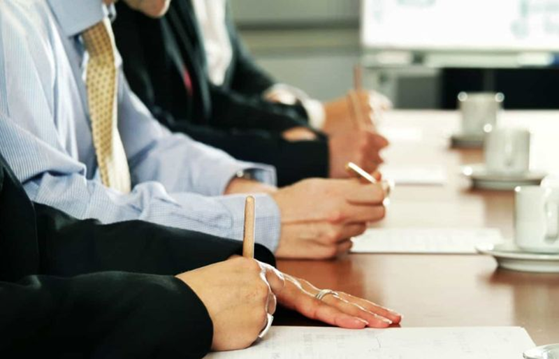 Chuẩn bị hồ sơ thay đổi người đại diện pháp luật công ty TNHH