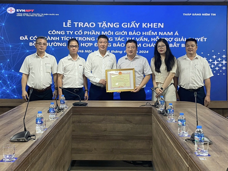 Công ty môi giới bảo hiểm đóng vai trò kết nối, tư vấn và hỗ trợ khách hàng trong quá trình lựa chọn, ký kết và thực hiện hợp đồng bảo hiểm