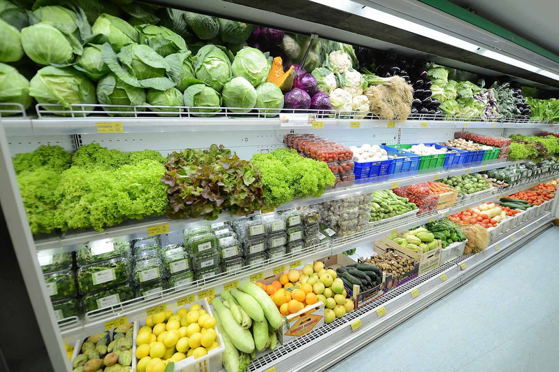 Nghiên cứu thị trường, xác định phân khúc phù hợp và đánh giá đối thủ