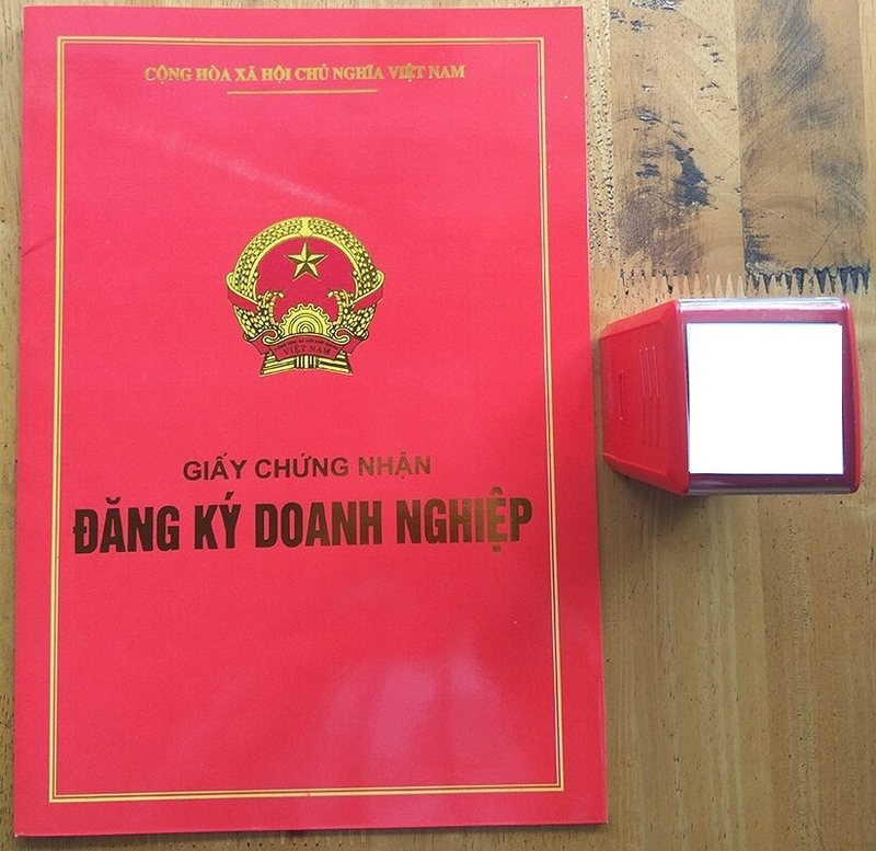 Nộp hồ sơ và nhận giấy phép kinh doanh