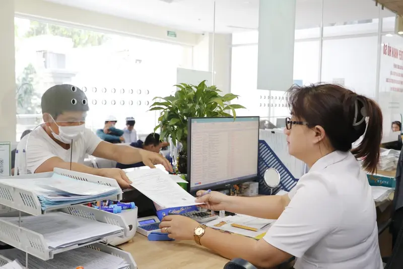 Một số chi phí khác như phí công chứng, di chuyển, dịch vụ hỗ trợ,...